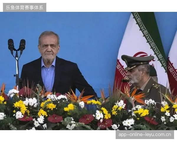 美国队在备战中暴露出中场与锋线衔接不畅的问题，战术执行上的非对称性可能成为其小组赛的隐患